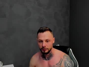 Brianhunts Chaturbate stream image from February 10, 2025