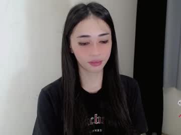 Emelyn_Fuckdoll Chaturbate stream image from February 10, 2025