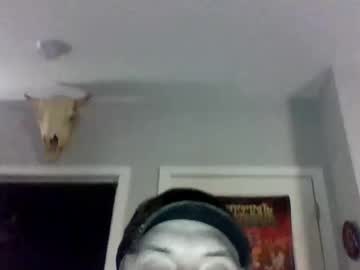 Hellraz0r77 Chaturbate stream image from February 10, 2025
