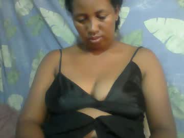 Minie4tina Chaturbate stream image from February 10, 2025