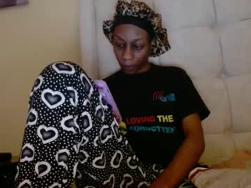 Katmajan Chaturbate stream image from February 10, 2025
