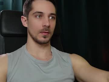 Mrgreeneyes01 Chaturbate stream image from February 10, 2025