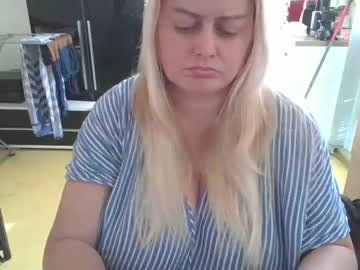 Pornbusty Chaturbate stream image from February 10, 2025