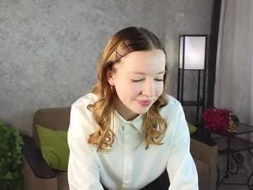 Bellevibes Chaturbate stream image from February 10, 2025