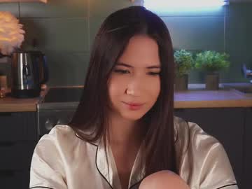 Raphadelini Chaturbate stream image from February 10, 2025
