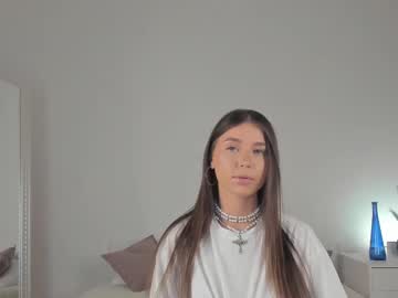 Violetta_Finch Chaturbate stream image from February 10, 2025