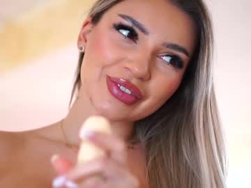 _Arielle Chaturbate stream image from February 10, 2025
