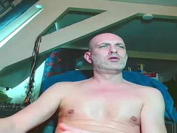 Maxhardcore77 Chaturbate stream image from February 10, 2025