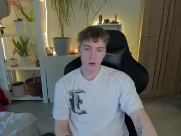 Slippery_Baby Chaturbate stream image from February 10, 2025