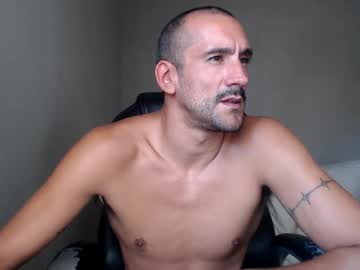 Thekingofpains Chaturbate stream image from February 10, 2025