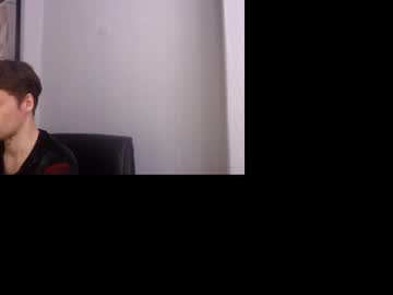 Vivian_Meow Chaturbate stream image from February 10, 2025