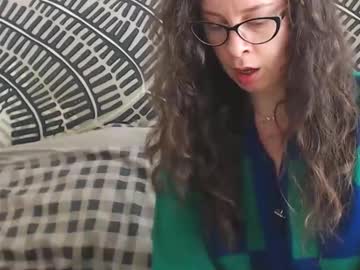 Casesanda3 Chaturbate stream image from February 10, 2025