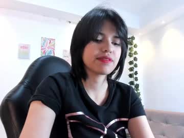 Emilie_Ann Chaturbate stream image from February 10, 2025