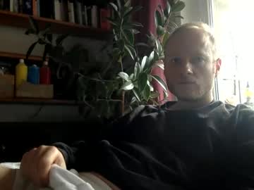 Gruendamien Chaturbate stream image from February 10, 2025