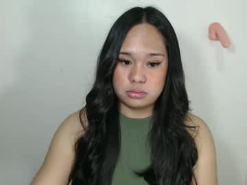 Lovelylilyxx Chaturbate stream image from February 10, 2025