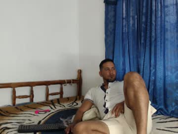 Steveneva Chaturbate stream image from February 10, 2025