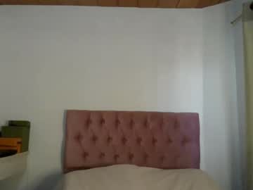 Alia054 Chaturbate stream image from February 10, 2025