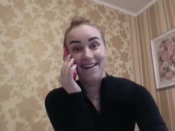 Kitygold25 Chaturbate stream image from February 10, 2025