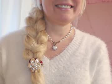 Lifehappyoh Chaturbate stream image from February 10, 2025