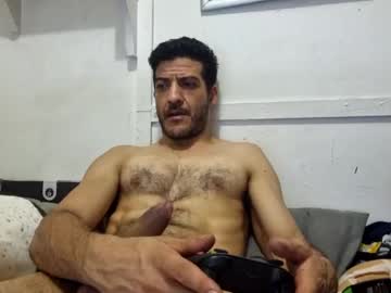 Simraf22 Chaturbate stream image from February 10, 2025