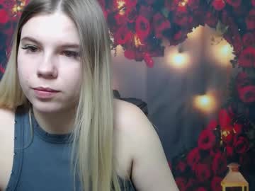 Stellaboombb Chaturbate stream image from February 10, 2025