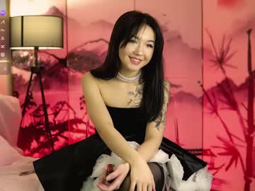 Lin_Kun Chaturbate stream image from February 10, 2025