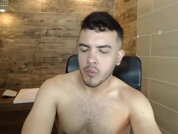 Andrew_Brownn_ Chaturbate stream image from February 10, 2025