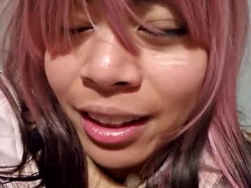 Baddiee18 Chaturbate stream image from February 10, 2025
