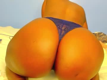 Sexyval44 Chaturbate stream image from February 10, 2025