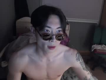Boxman556990 Chaturbate stream image from February 10, 2025