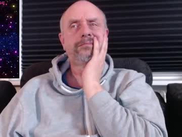 Hardmrlazy Chaturbate stream image from February 10, 2025