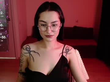 Julierayls Chaturbate stream image from February 10, 2025