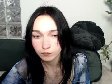 Katyeravee Chaturbate stream image from February 10, 2025