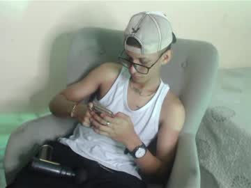Legoshi01 Chaturbate stream image from February 10, 2025