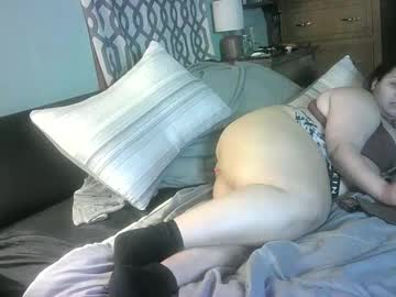 Lillenalove Chaturbate stream image from February 10, 2025