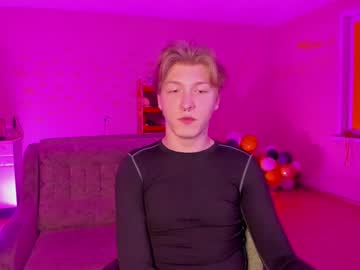 Themikesever Chaturbate stream image from February 10, 2025