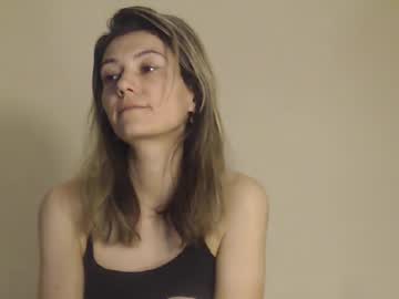 Deelightfull Chaturbate stream image from February 10, 2025