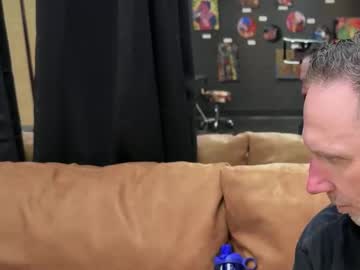 Matchingtracksuits Chaturbate stream image from February 10, 2025