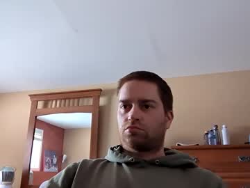 Woodeee77 Chaturbate stream image from February 10, 2025