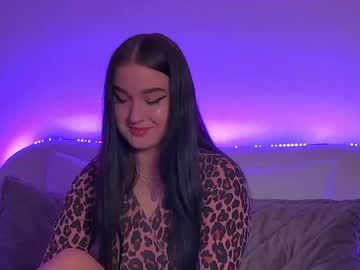 Christinamilton Chaturbate stream image from February 10, 2025