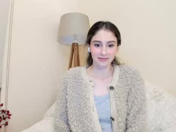 Snowww_White Chaturbate stream image from February 10, 2025