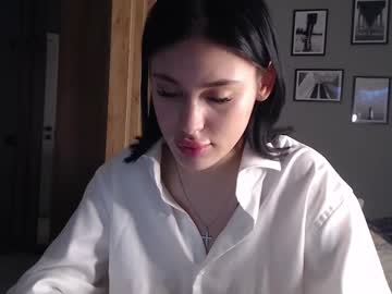 Vikaluxe Chaturbate stream image from February 10, 2025