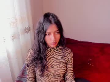 Aluna_0310 Chaturbate stream image from February 10, 2025