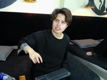 Collinstone Chaturbate stream image from February 10, 2025