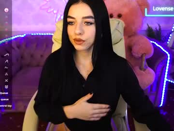 Kitnis1love Chaturbate stream image from February 10, 2025
