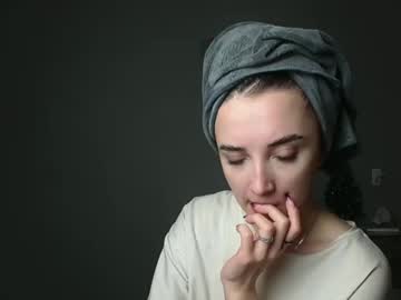 Olivia_Oliv Chaturbate stream image from February 10, 2025
