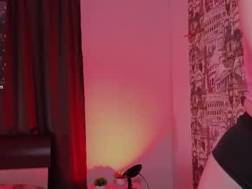 Q_________Q Chaturbate stream image from February 10, 2025
