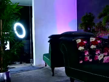 Sugarvanessa Chaturbate stream image from February 10, 2025