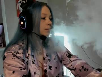 Kategreekate Chaturbate stream image from February 10, 2025