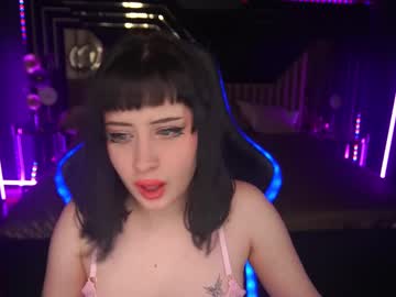 Loveldiva Chaturbate stream image from February 10, 2025